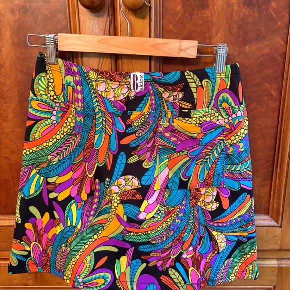 BSKINZ Skort for Golf/Pickleball/Tennis Size Medium - Picture 2 of 4